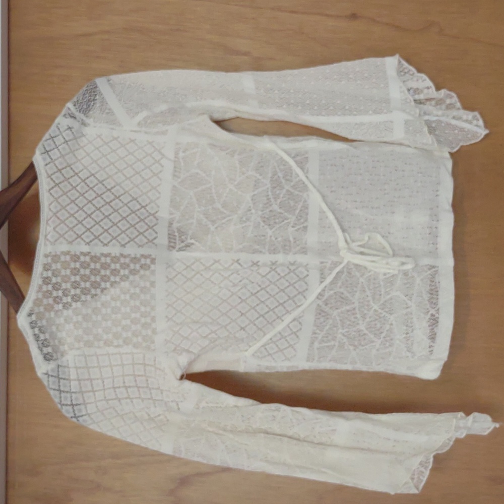 Patchwork Lace Bell Sleeve Top - Picture 5 of 6